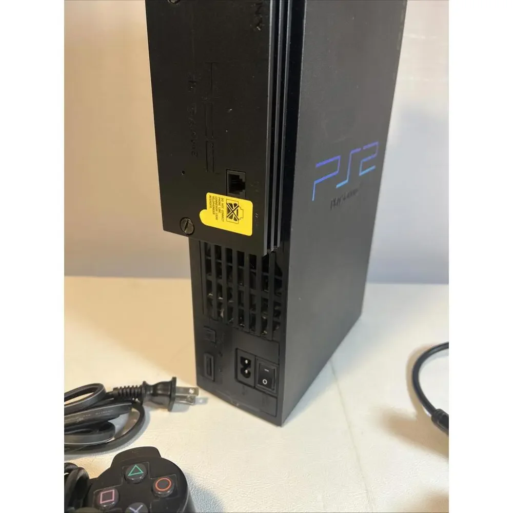 Sony PlayStation2 SCPH-30000 Console 2 Controller, Wires, Memory Card, Multi Tap